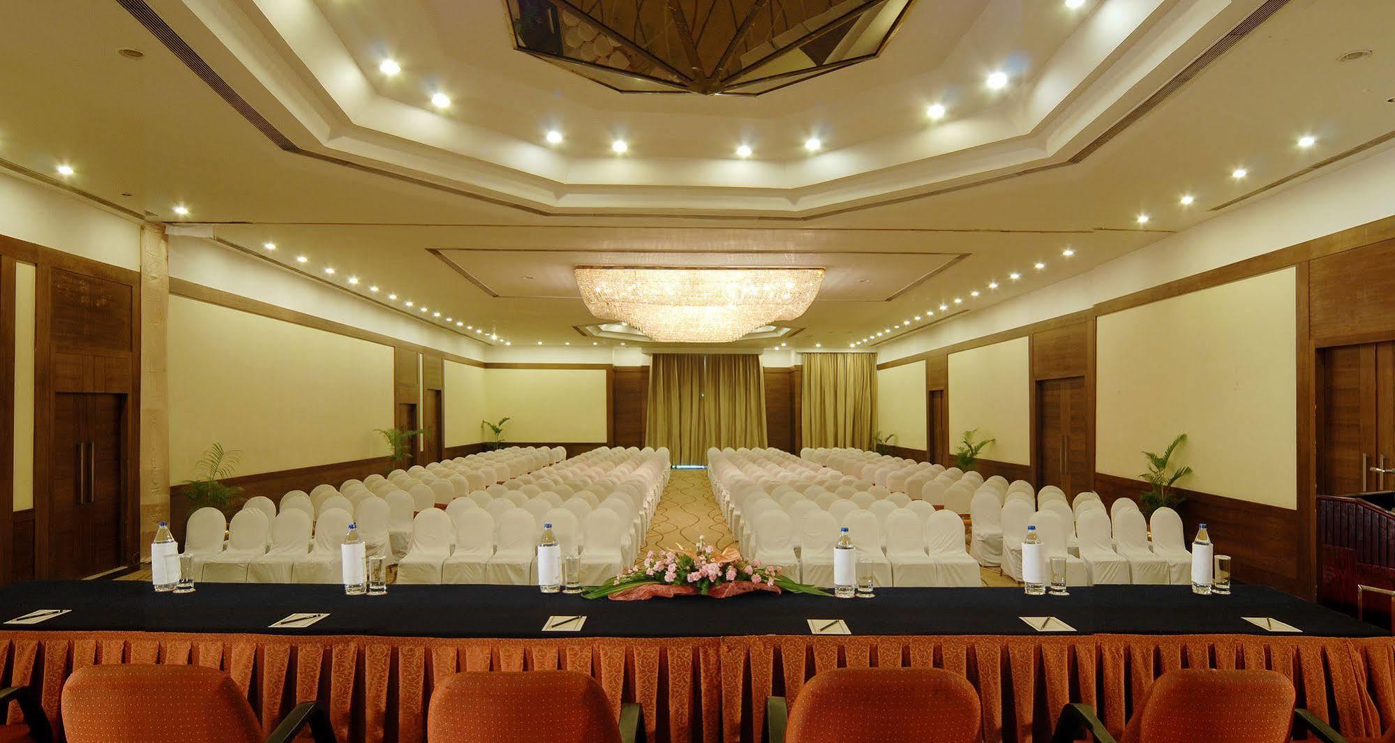 เดอะ มาโนฮาร์ ไฮเดอราบัด Hotel ภายนอก รูปภาพ
